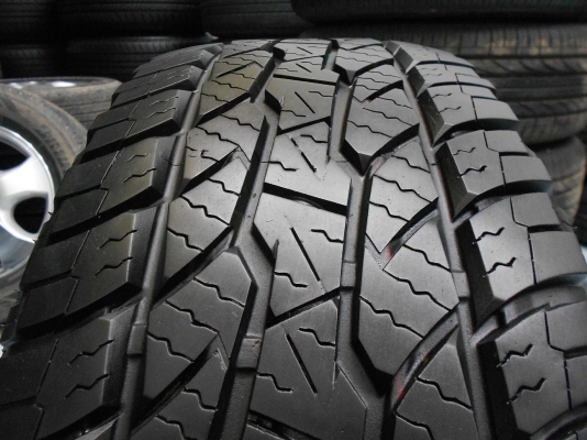 ขายล้อแม็กเล็บเหยี่ยวขอบ 16 X 8 ET 0 พร้อมยาง Maxxis A/T 265/70/16 ปี 13 /เทิร์นได้-ใส่ฟรีค่ะ
