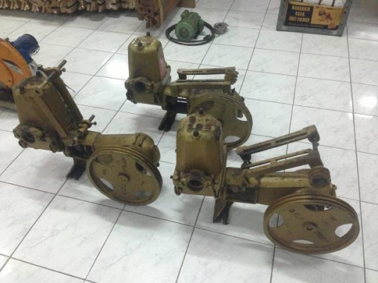 ขาย ปั้มหอยโข่ง 3 ตัว 10000 บาท ติดต่อ 081-2990958