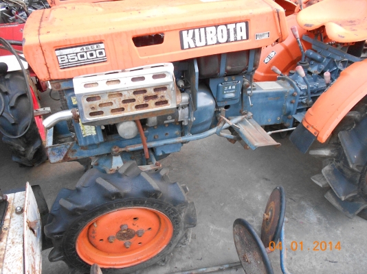 ขายด่วน รถไถคูโบต้า B5000 เก่านอก สภาพใหม่ พร้อมใช้งาน