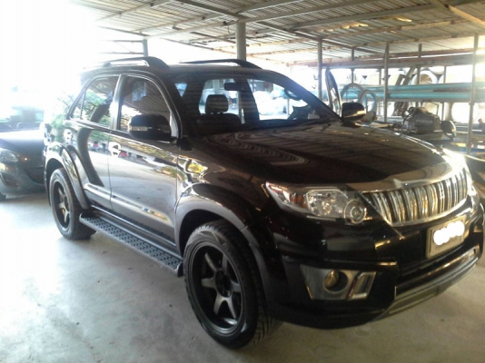 Toyota Fortuner ปี 2011 ช่วงล่าง TRD แม็ก 20" LPG+เบนซิล เครื่องเสียงเต็ม ยางใหม่ วิ่งมา 60000 โล Toyota Fortuner ปี 2011 ช่วงล่าง TRD แม็ก 20" LPG+เบนซิล เครื่องเสียงเต็ม ยางใหม่ วิ่งมา 60000 โล