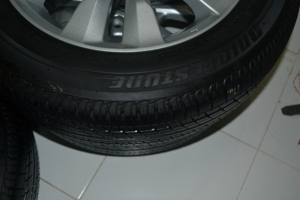 ขายล้อแม็กเดิม HONDA CITY 15" 4/100. สภาพสวย ถอดเก็บไว้อย่างดี