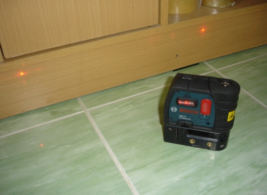 ขายเครื่องกำหนดจุดด้วยเลเซอร์ บ๊อช (Bosch) GPL 5 (ดิ่งเลเซอร์)