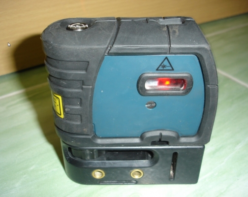 ขายเครื่องกำหนดจุดด้วยเลเซอร์ บ๊อช (Bosch) GPL 5 (ดิ่งเลเซอร์)