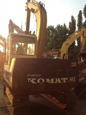 จำหน่ายรถแบคโฮรเก่าญี่ปุ่น KOMATSU MODEL: PC60 จำหน่ายรถแบคโฮรเก่าญี่ปุ่น KOMATSU MODEL: PC60