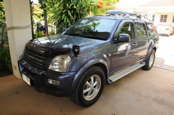ขายรถ isuzuThairung 7ที่นั่ง ขายรถ isuzuThairung 7ที่นั่ง