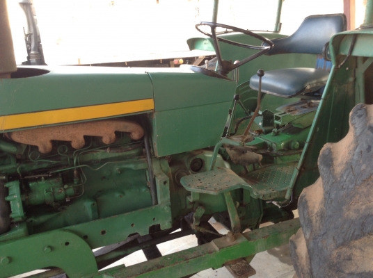 ขายรถไถจอหน์เดียร เครื่องดี ปั้มดี ขับดี ไฮโดลิกดี ปัจจุบันใช้งานอยู่ 195,000 ขายรถไถจอหน์เดียร เครื่องดี ปั้มดี ขับดี ไฮโดลิกดี ปัจจุบันใช้งานอยู่ 195,000