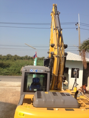 จำหน่ายรถแบคโฮใหม่ ยี่ห้อ XCMG รุ่น XE135B