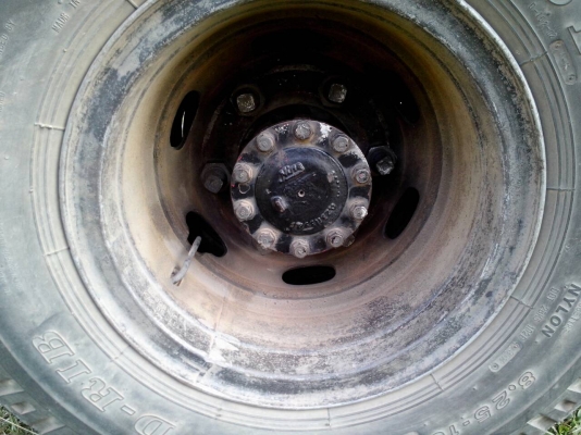 FB4J ขายครับ หกล้อล่อง พร้อมเล่มทะเบียนครับ