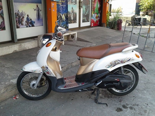 fino ท่ออาร์ม ปี 53 รถสวยมาก เครื่องเดิมแน่นๆ ชุดสีสวย ไมล์แท้ 5,000 กม.เท่านั้น ราคานี้ถึงสิ้นปีเท่านั้นจ้า