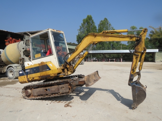 รถแบคโฮ PC30-6 รถพร้อมใช้งาน แทรคเหล็กมียาง มีไลน์เบรคเกอร์