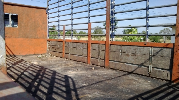 ISUZU RUCKY เครื่อง145แรงดีมาก คัสซีสดี กระบะเหล็กคอกเหล็ก ยาว5.5 เมตร ไม่มีผุ เอาไปใช้งานได้เลยไม่ต้องซ่อม