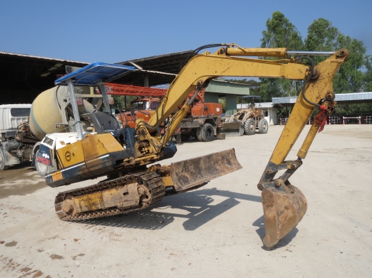 รถแบคโฮ PC30-5 รถพร้อมใช้งาน ปั๊มแรง