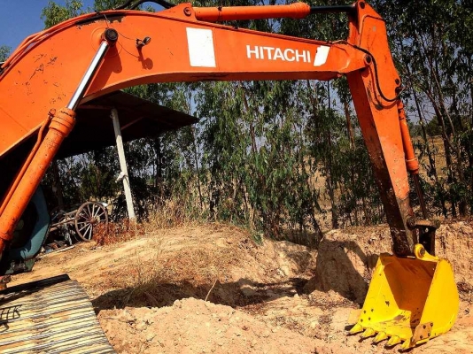 **920,000 บ.ต่อรอง**ขาย แบคโฮ HITACHI EX 200-3 เครื่องเดิมปั๊มเดิม ไฟฟ้าหน้าจอครบ แอร์เย็น บูมอาร์มไม่ปะไม่ดาม ช่วงล่างเต็มดี แน่น ทำงานไม่โหลด พร้อมใช้งาน สีสันดี สวย เอกสารเล่มทะเบียนครบ จัดแน็นท์ได้ ราคาต่อรองได้เด้อ พี่น้องครับ