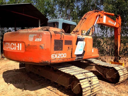 **920,000 บ.ต่อรอง**ขาย แบคโฮ HITACHI EX 200-3 เครื่องเดิมปั๊มเดิม ไฟฟ้าหน้าจอครบ แอร์เย็น บูมอาร์มไม่ปะไม่ดาม ช่วงล่างเต็มดี แน่น ทำงานไม่โหลด พร้อมใช้งาน สีสันดี สวย เอกสารเล่มทะเบียนครบ จัดแน็นท์ได้ ราคาต่อรองได้เด้อ พี่น้องครับ