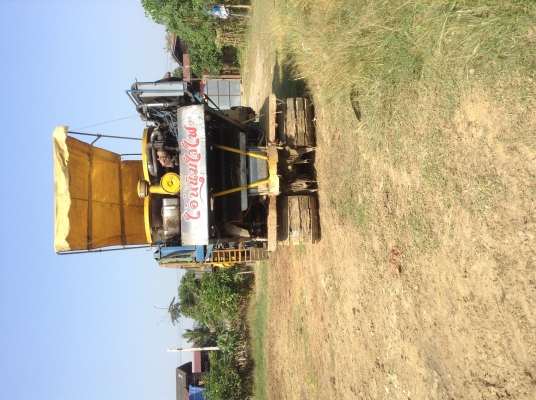 ขายด่วน รถเกี่ยวข้าวไอ้หนุ่มไวไฟ และ รถสิบล้อหัวยาวลากรถเกี่ยว ขายด่วน รถเกี่ยวข้าวไอ้หนุ่มไวไฟ และ รถสิบล้อหัวยาวลากรถเกี่ยว