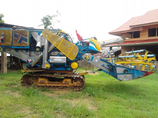 ขายด่วน รถเกี่ยวข้าวไอ้หนุ่มไวไฟ และ รถสิบล้อหัวยาวลากรถเกี่ยว ขายด่วน รถเกี่ยวข้าวไอ้หนุ่มไวไฟ และ รถสิบล้อหัวยาวลากรถเกี่ยว