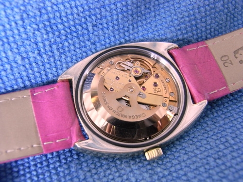 4ม.ค.((น้าเล็ก)) นำเสนอนาฬิกาข้อมือ หลายเรือน 4ม.ค.((น้าเล็ก)) นำเสนอนาฬิกาข้อมือ หลายเรือน