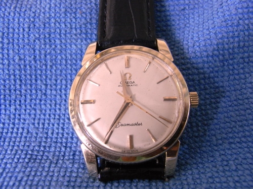 4ม.ค.((น้าเล็ก)) นำเสนอนาฬิกาข้อมือ หลายเรือน 4ม.ค.((น้าเล็ก)) นำเสนอนาฬิกาข้อมือ หลายเรือน