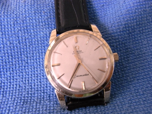 4ม.ค.((น้าเล็ก)) นำเสนอนาฬิกาข้อมือ หลายเรือน 4ม.ค.((น้าเล็ก)) นำเสนอนาฬิกาข้อมือ หลายเรือน