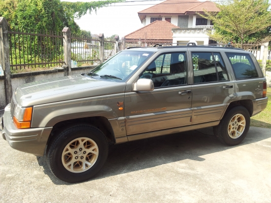 Jeep Grand Cherokee  4.0L Limited AT