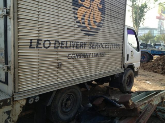 ขายด่วน รถบรรทุกเล็ก ตู้เย็น 2คัน 280,000 ขายตามสภาพ