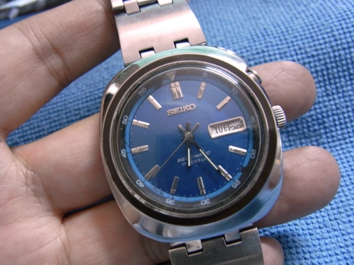 4ม.ค.((น้าเล็ก)) นำเสนอนาฬิกาข้อมือ หลายเรือน