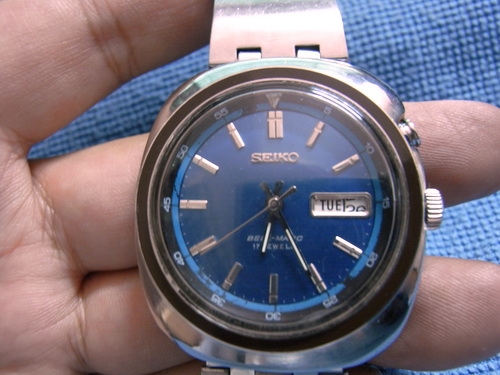 4ม.ค.((น้าเล็ก)) นำเสนอนาฬิกาข้อมือ หลายเรือน