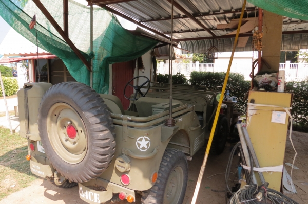 JEEP FORD เครื่องTOYOTA 12R ขับเคลื่อน 4 ล้อ