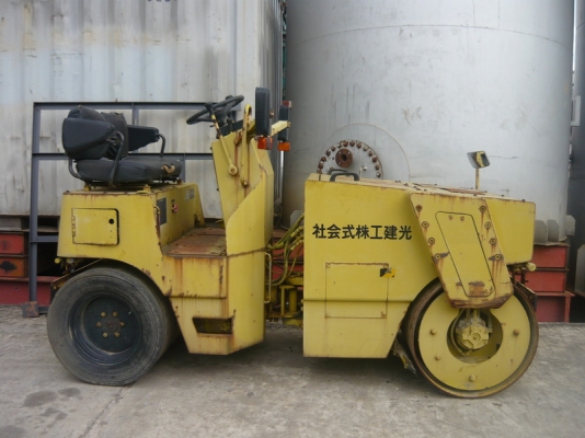 รถบดขนาดเล็ก 3.5 ตัน Sakai TW350 รถเก่านอก นำเข้าจากญี่ปุ่น ขายสภาพพร้อมใช้งาน