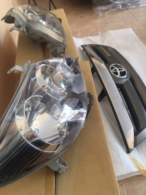 ไฟหน้า-ไฟท้าย-กระจังหน้า Fortuner 05-08 สภาพใสใส ไฟหน้า-ไฟท้าย-กระจังหน้า Fortuner 05-08 สภาพใสใส