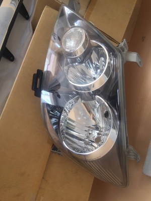 ไฟหน้า-ไฟท้าย-กระจังหน้า Fortuner 05-08 สภาพใสใส ไฟหน้า-ไฟท้าย-กระจังหน้า Fortuner 05-08 สภาพใสใส