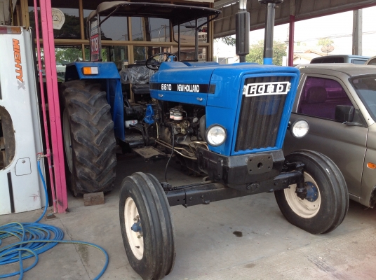 ขายรถแทรคเตอร์ Ford 6600