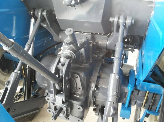 ุุ6640-(2 เพลา) NEWHOLLAND รุ่นใหม่ เช็คสภาพพร้อมใช้ ทะเบียนเต็ม ผานครบชุด