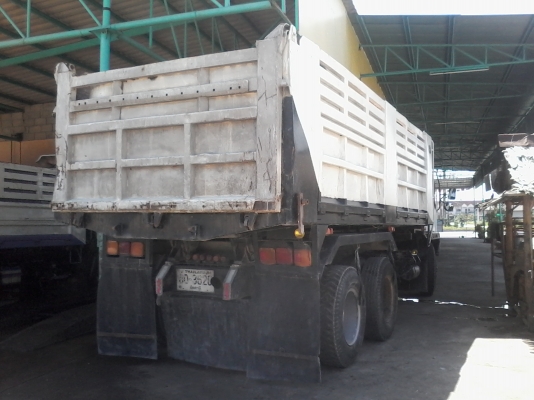 ขายรถสิบล้อ รถสวย สภาพดี พร้อมใช้งาน  0819563995