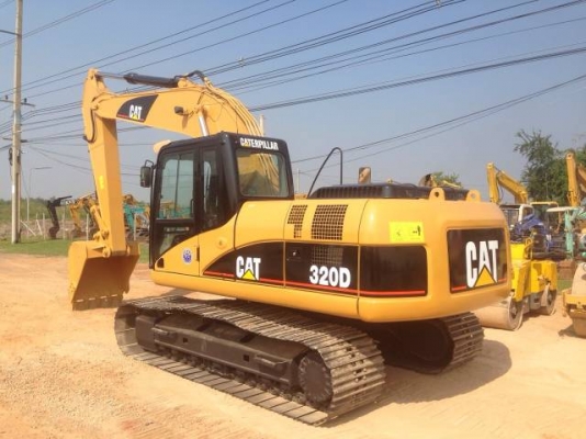 ขายรถแบคโฮ CAT 320D นำเข้าจากญี่ปุ่น ระบบไฟฟ้าเต็ม หรือขายดาวน์  900000 บาท มีVDOการทำงานครับ รถนอกนำเข้าสภาพสวย