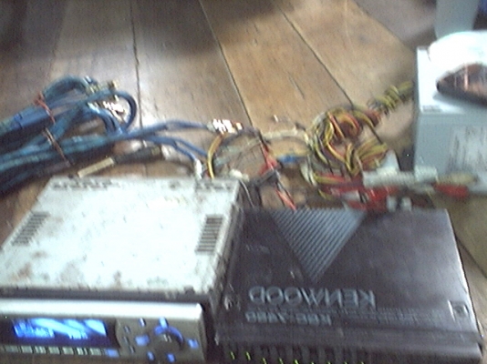 ขายวิทุยุติดรถยนต์sonyจอกราฟฟิคmp3+eqของkenwood+amp alpineตัวเล็ก4แชลแนล