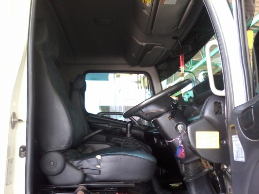 ขายรถ 6 ล้อ รถสวย สภาพดี พร้อมใช้งาน 0819563995