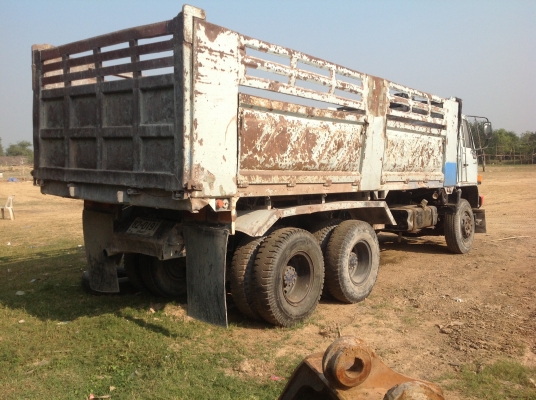 ขายรถสิบล้อ240นางฟ้าเครื่องเดิมเกียรเดิมครัชชีสวย-R ขายรถสิบล้อ240นางฟ้าเครื่องเดิมเกียรเดิมครัชชีสวย-R