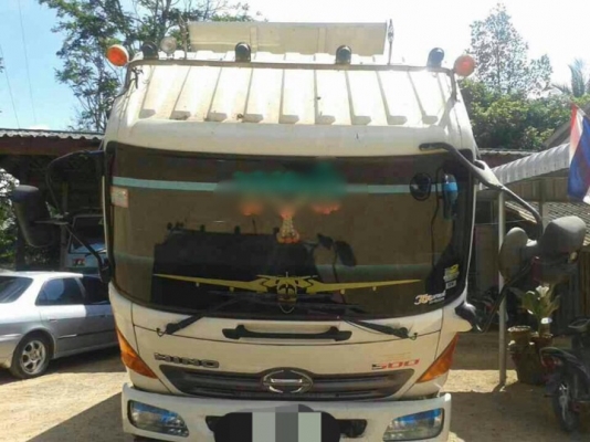 รถฮีโน่ 6 ล้อดั้ม FC9J  150 แรงม้า ปี 51 สนใจติดต่อ  081 - 6079515