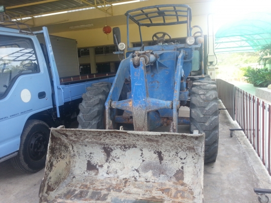 รถตัก komatsu JH30B