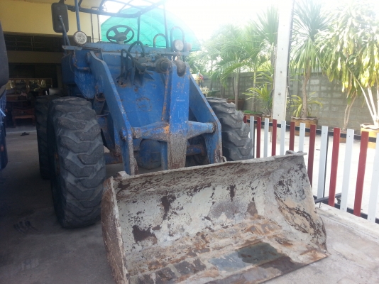 รถตัก komatsu JH30B รถตัก komatsu JH30B