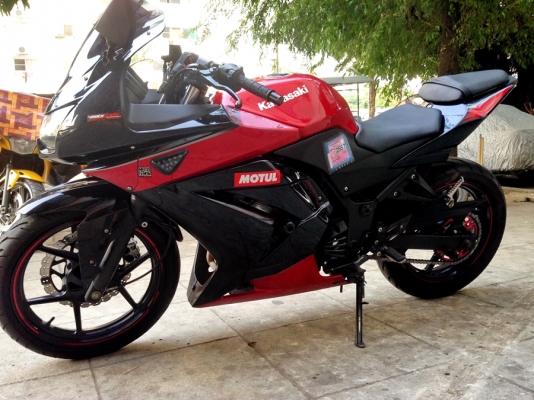Ninja250r 2010 สวยๆ+แต่งเล็กน้อย Ninja250r 2010 สวยๆ+แต่งเล็กน้อย