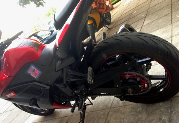 Ninja250r 2010 สวยๆ+แต่งเล็กน้อย Ninja250r 2010 สวยๆ+แต่งเล็กน้อย