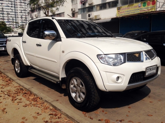 TRITON 4ประตู 2.5DiD เกียร์ โอโต้