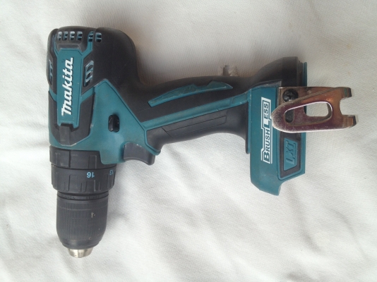 สว่านกระแทกไร้สายรุ่นใหม่ ไม่ใช้แปรงถ่าน Makita LXPH05 18V ปรับความเร็วได้2ระดับ แรงบิด16ระดับ สว่านกระแทกไร้สายรุ่นใหม่ ไม่ใช้แปรงถ่าน Makita LXPH05 18V ปรับความเร็วได้2ระดับ แรงบิด16ระดับ