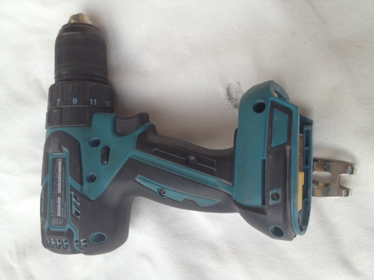 สว่านกระแทกไร้สายรุ่นใหม่ ไม่ใช้แปรงถ่าน Makita LXPH05 18V ปรับความเร็วได้2ระดับ แรงบิด16ระดับ