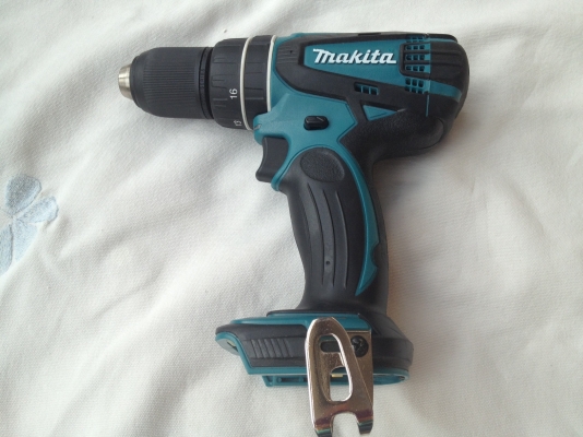สว่านกระแทกไร้สาย Makita LXPH01 18V ปรับความเร็วได้2ระดับ แรงบิด16ระดับ