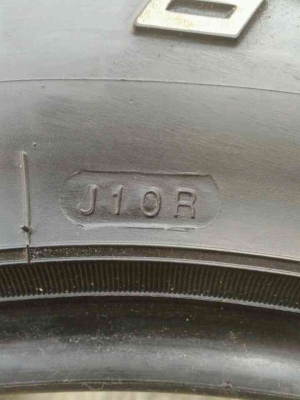 13,800 ยางMud 265/75R16 ปี 12