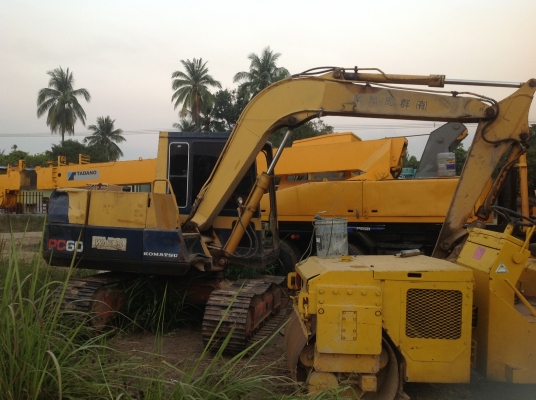 ขายรถแบคโฮ PC60-5 สภาพใช้งานได้ดี เอวแน่นดี เครื่องดีปั๊มดี ลอเลอร์เต็ม โซ่ดี