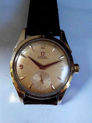 โอเมก้า ซีมาสเตอร์ สองเข็มครึ่ง ออโต้ครึ่งรอบ ทองแปะ สภาพเดิม สวยพร้อมใช้งานครับ